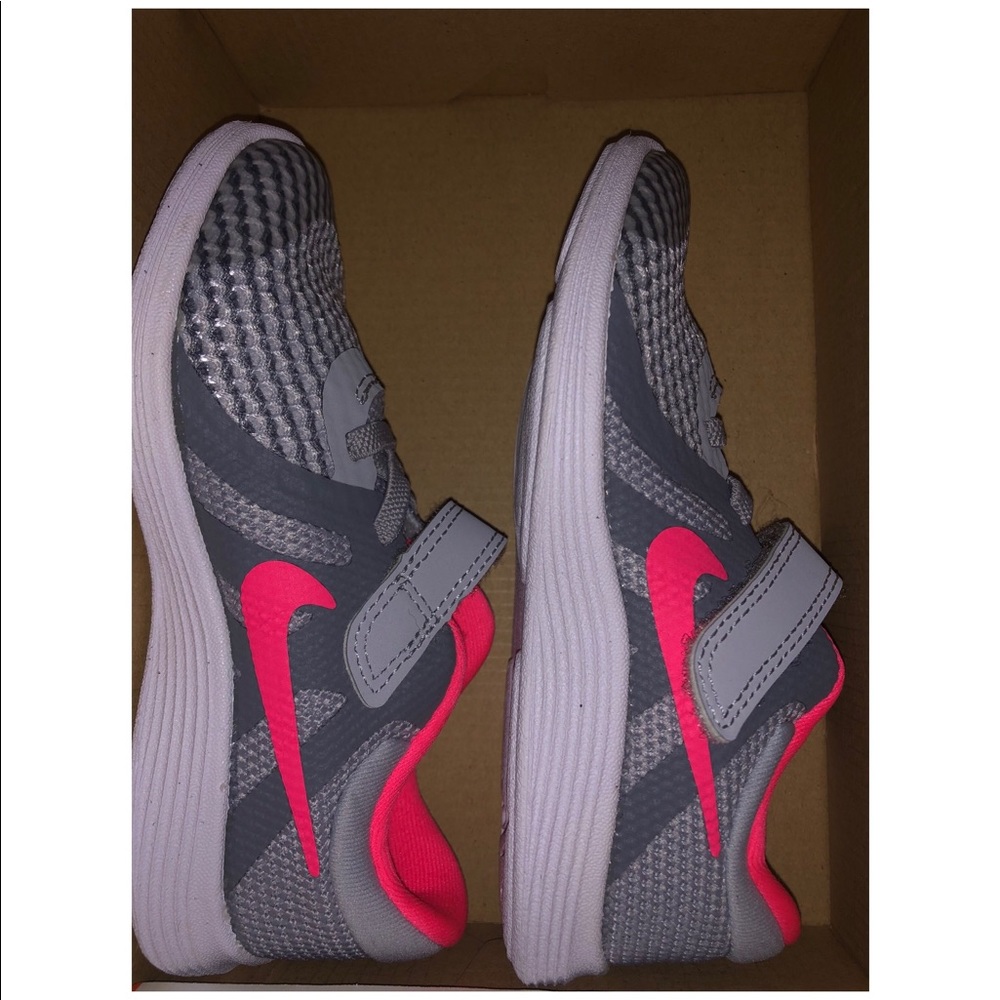 SOLD-Kids Nike Revolution 4 Sneakers